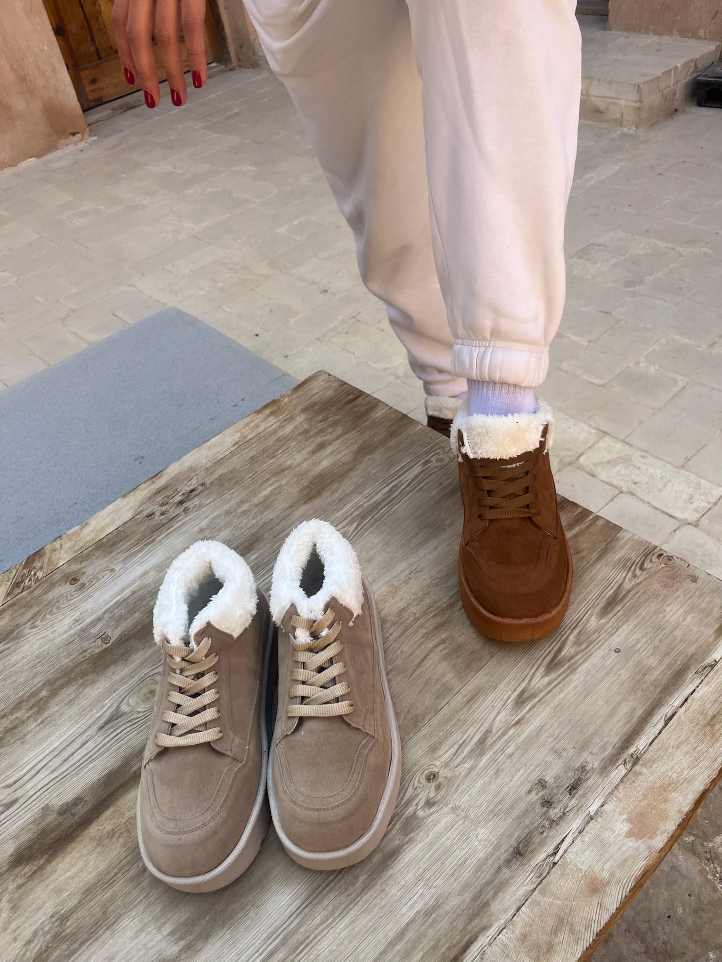 Beige Cloudstep