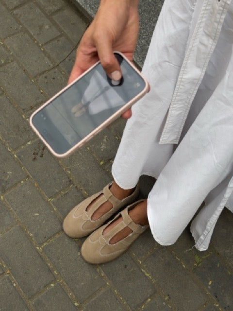 Beige Sync