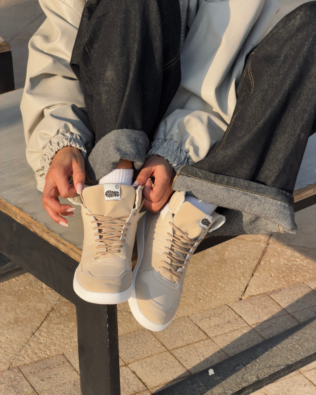 Beige Rise