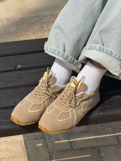 Beige Bolt