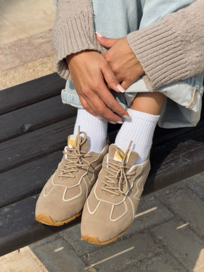 Beige Bolt